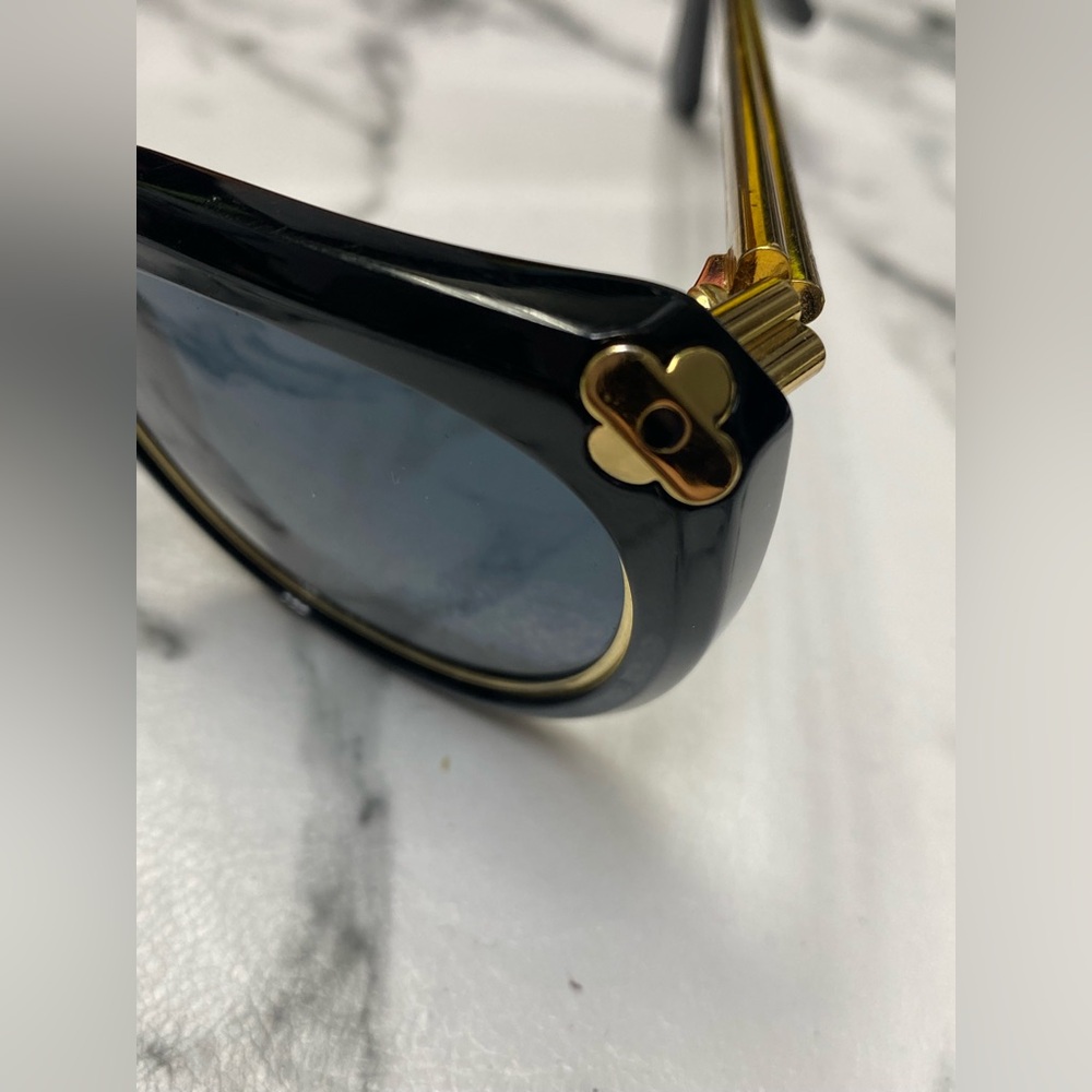 Louis Vuitton Sunglasses - Picture 9 of 12